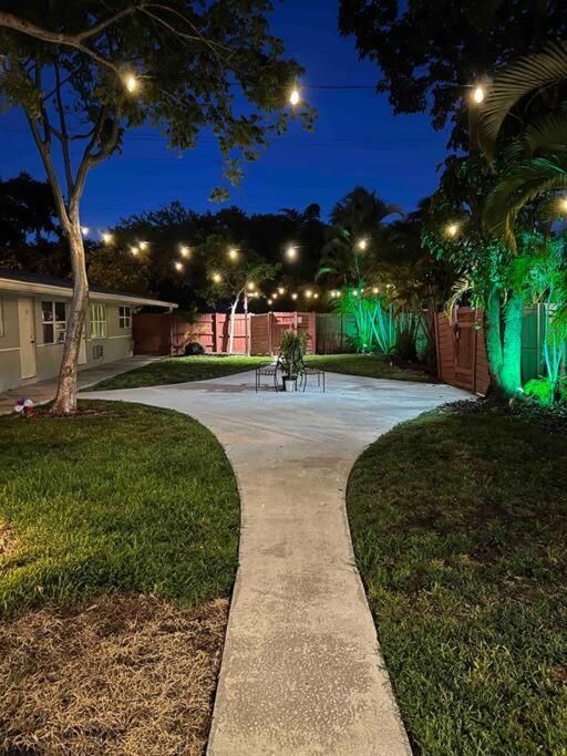 Cozy & Beautiful 1Bd Apartment W/Full Kitchen! Fort Lauderdale Exteriér fotografie